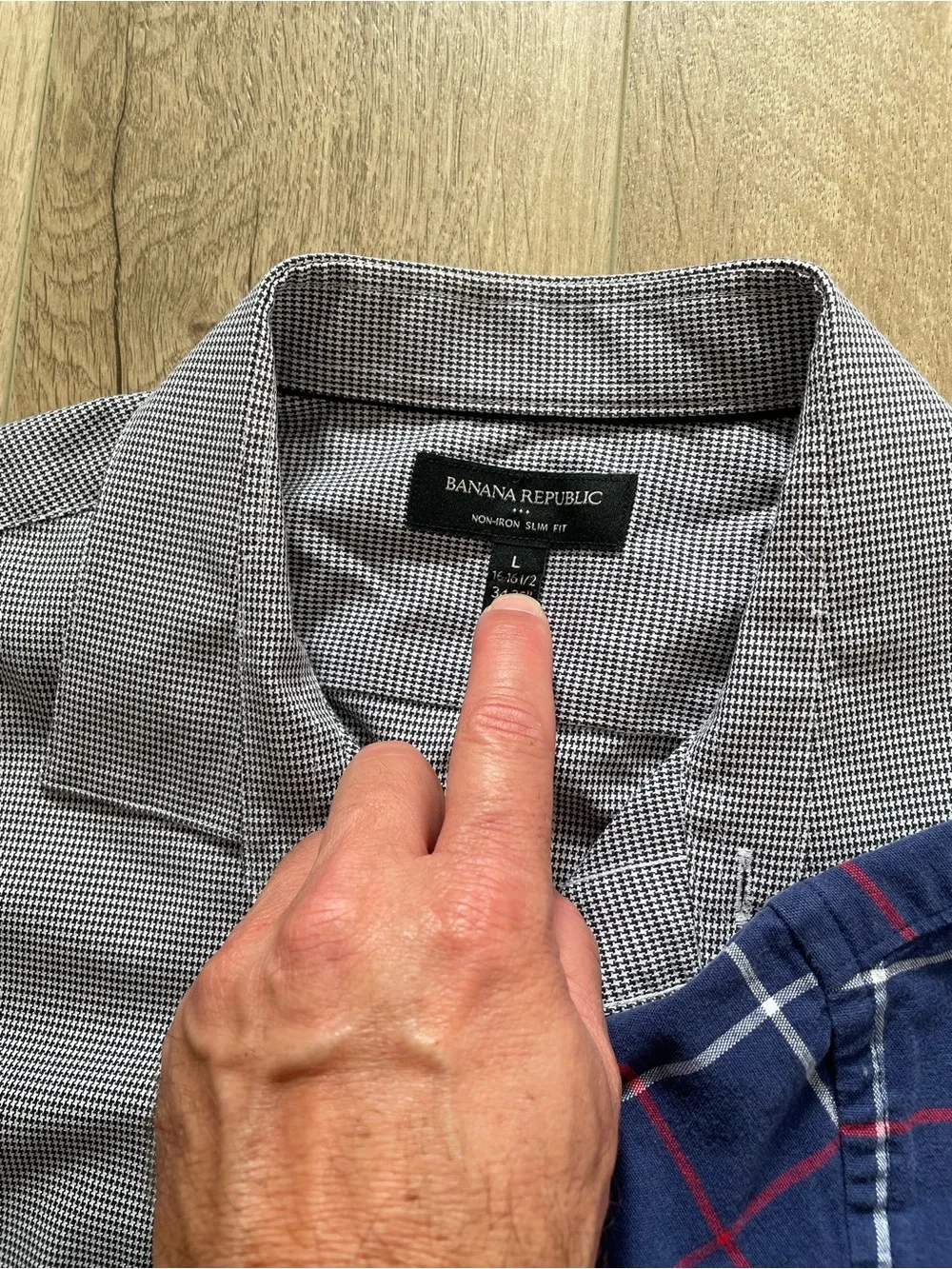 Lot bundle four button up shirts good condition all L hawker rye H&M banana